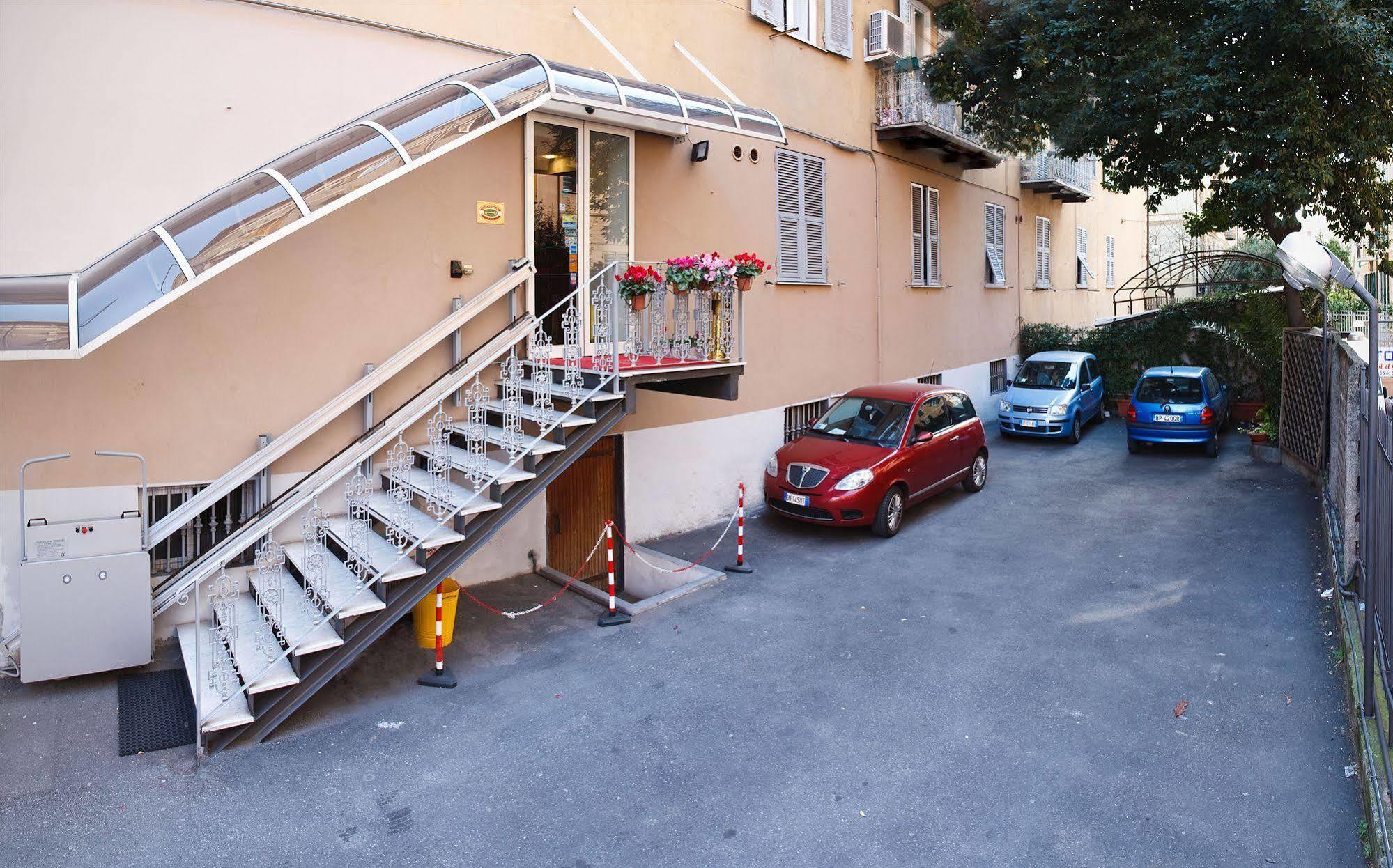 Hotel Boccascena Genoa Exterior photo