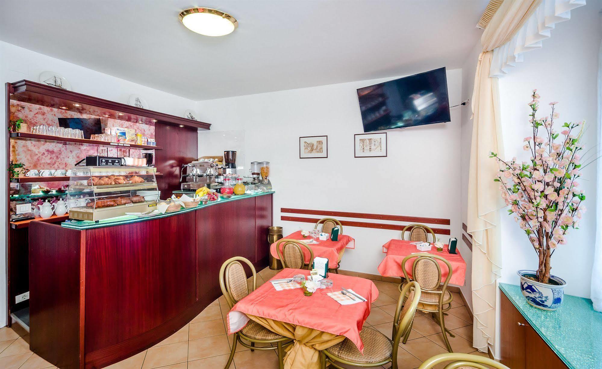 Hotel Boccascena Genoa Exterior photo